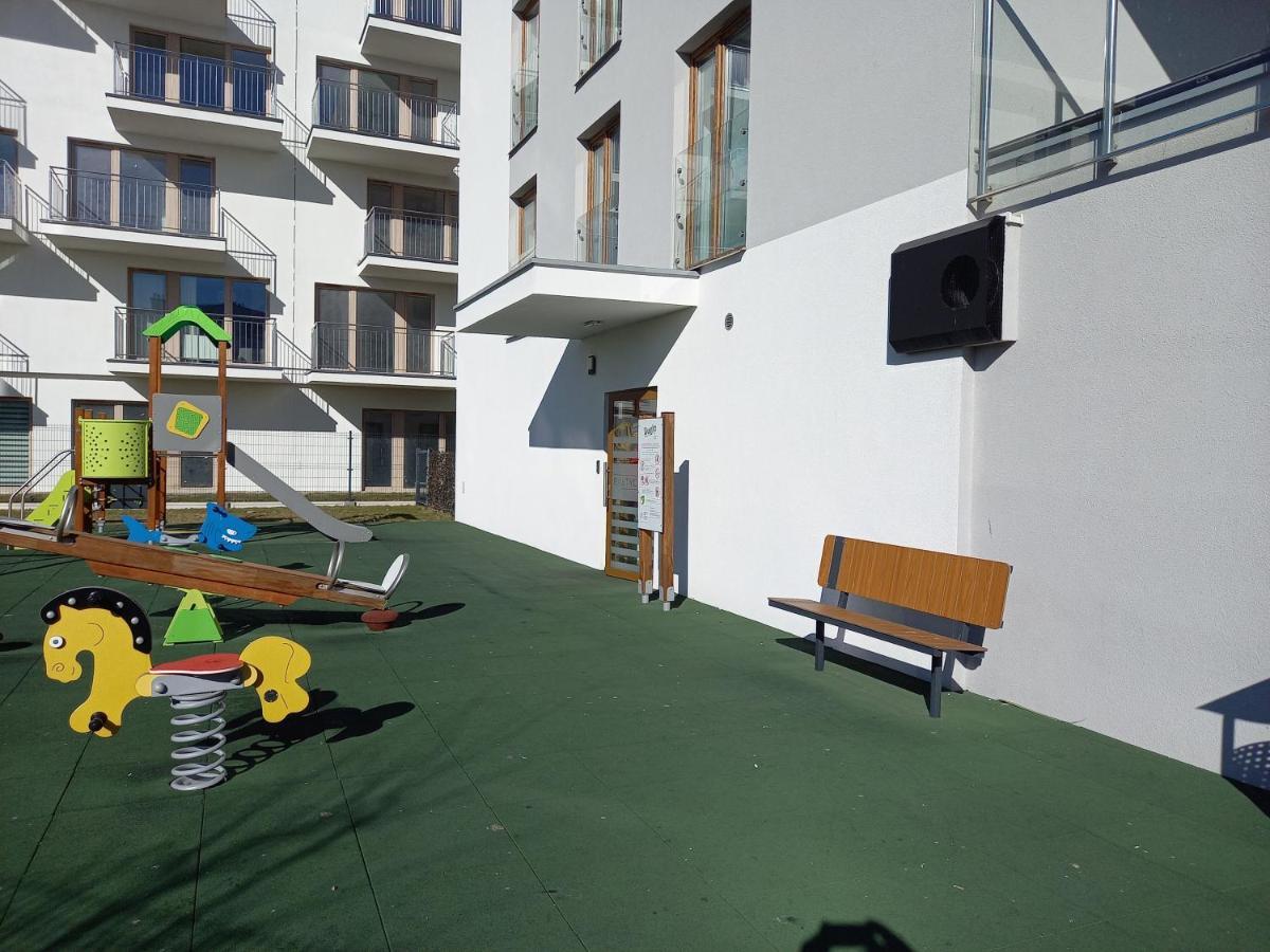 Apartament Mila Z Duzym Tarasem I Miejscem Parkingowym Kołobrzeg Zewnętrze zdjęcie